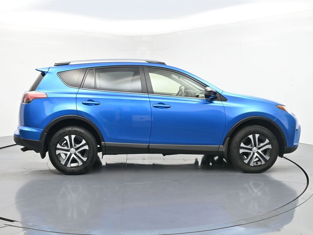 Used 2018 Toyota RAV4 LE w/ All Weather Liner Package AWD/4WD image 4