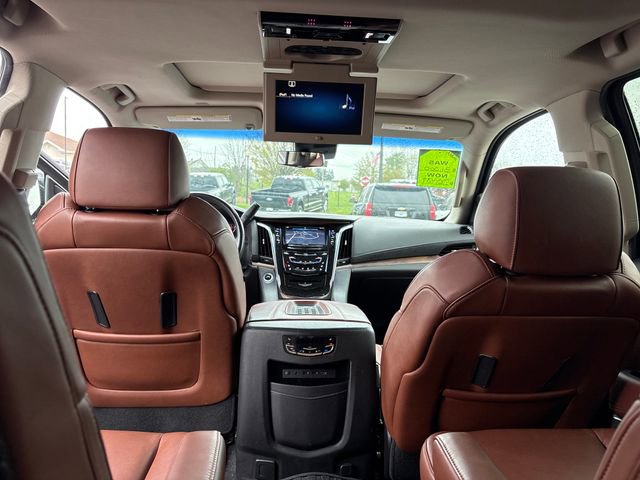 Used 2017 Cadillac Escalade Premium Luxury image 35