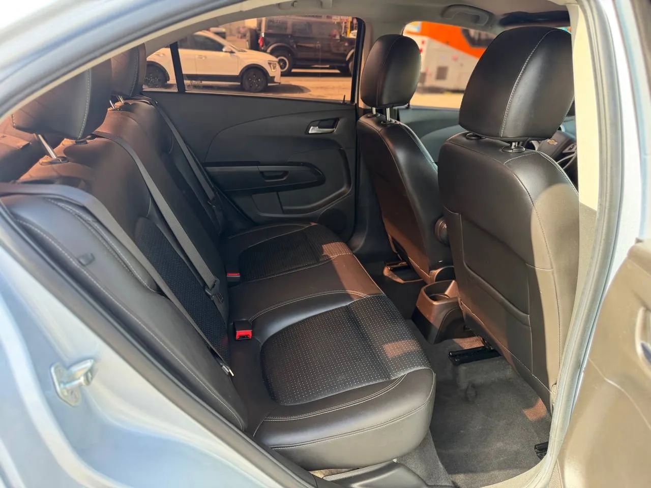 Used 2018 Chevrolet Sonic Premier FWD image 29