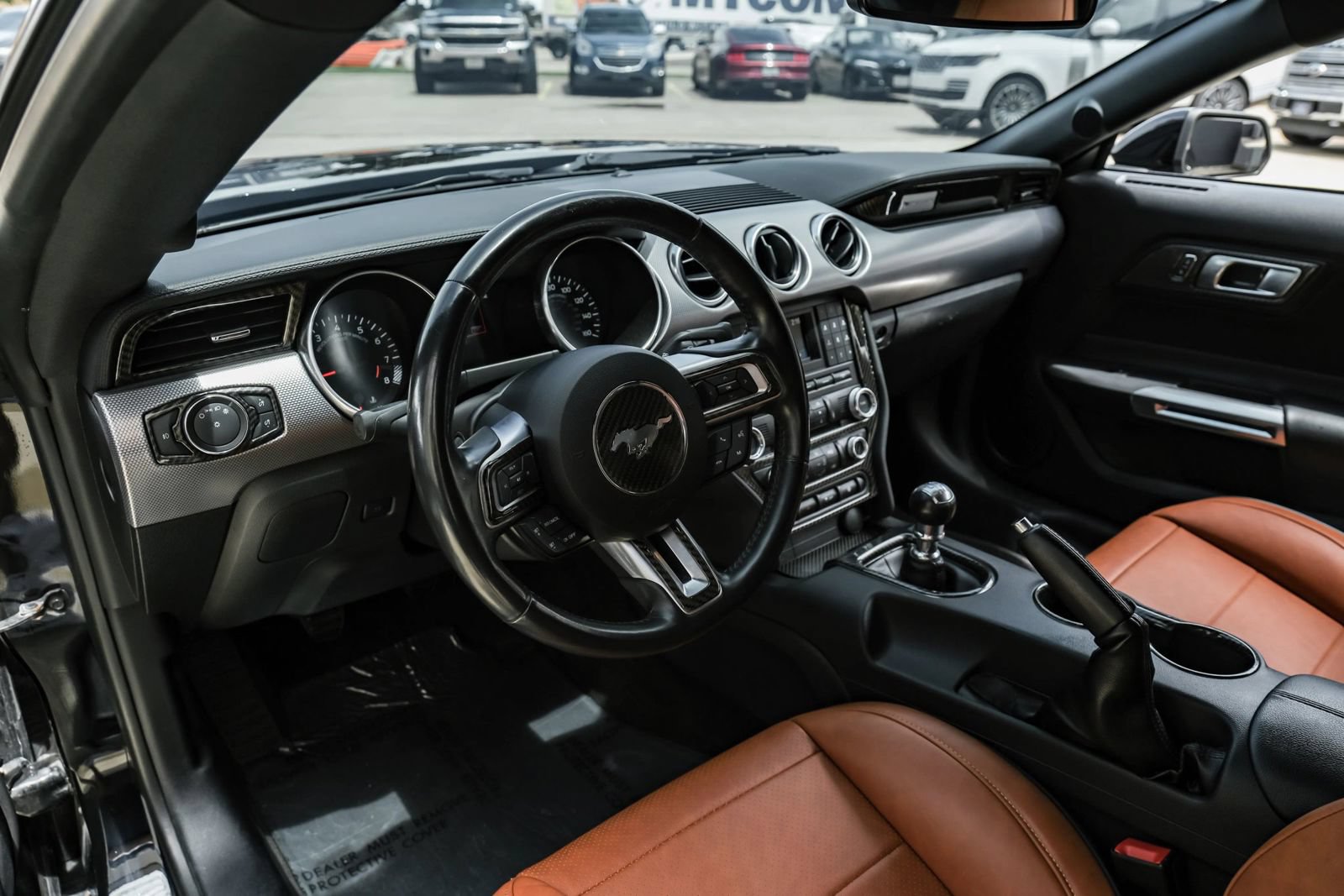 Used 2018 Ford Mustang GT RWD image 2