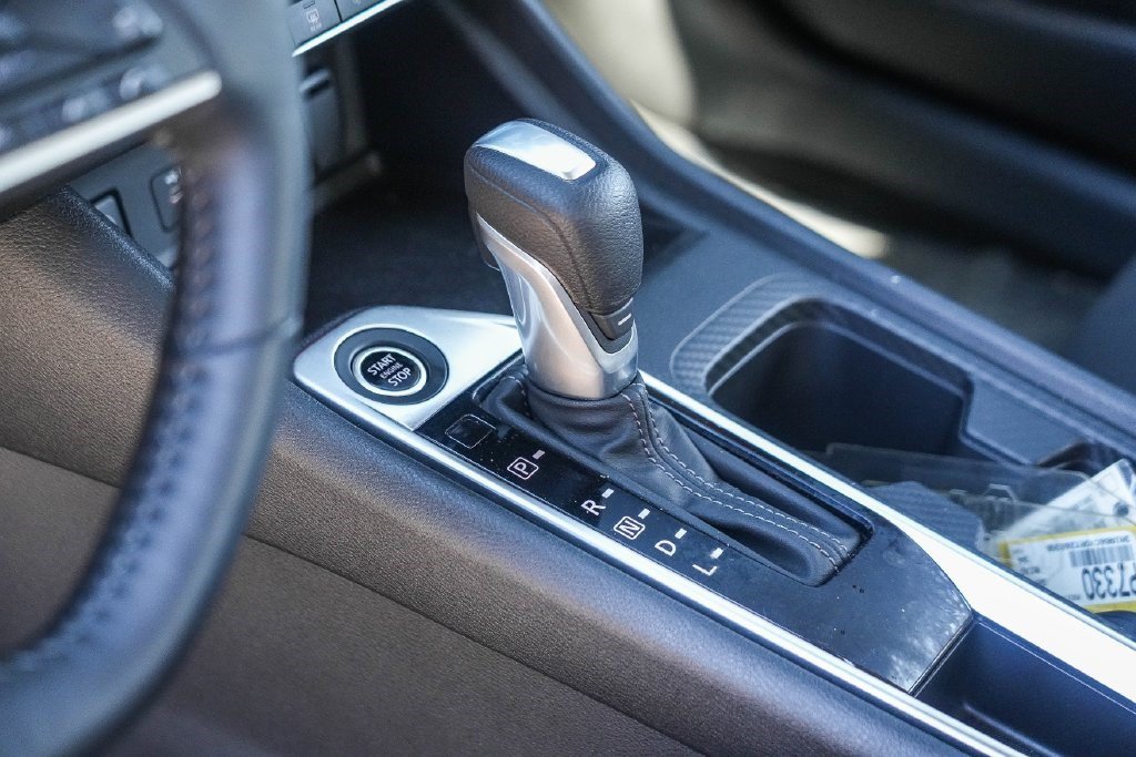 Used 2025 Nissan Sentra SV w/ All-Weather Package FWD image 19