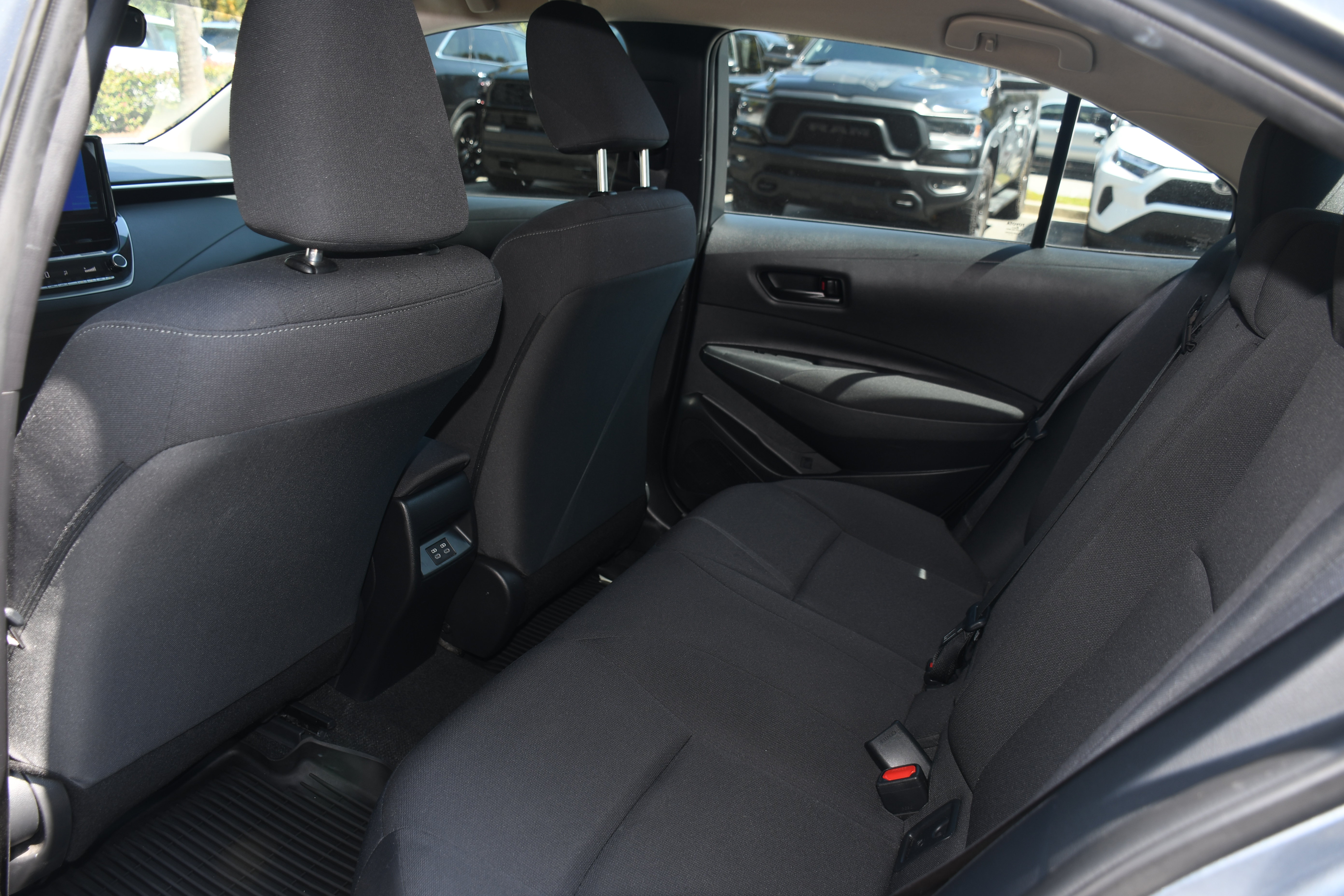 Used 2024 Toyota Corolla LE w/ LE Convenience Package FWD image 14
