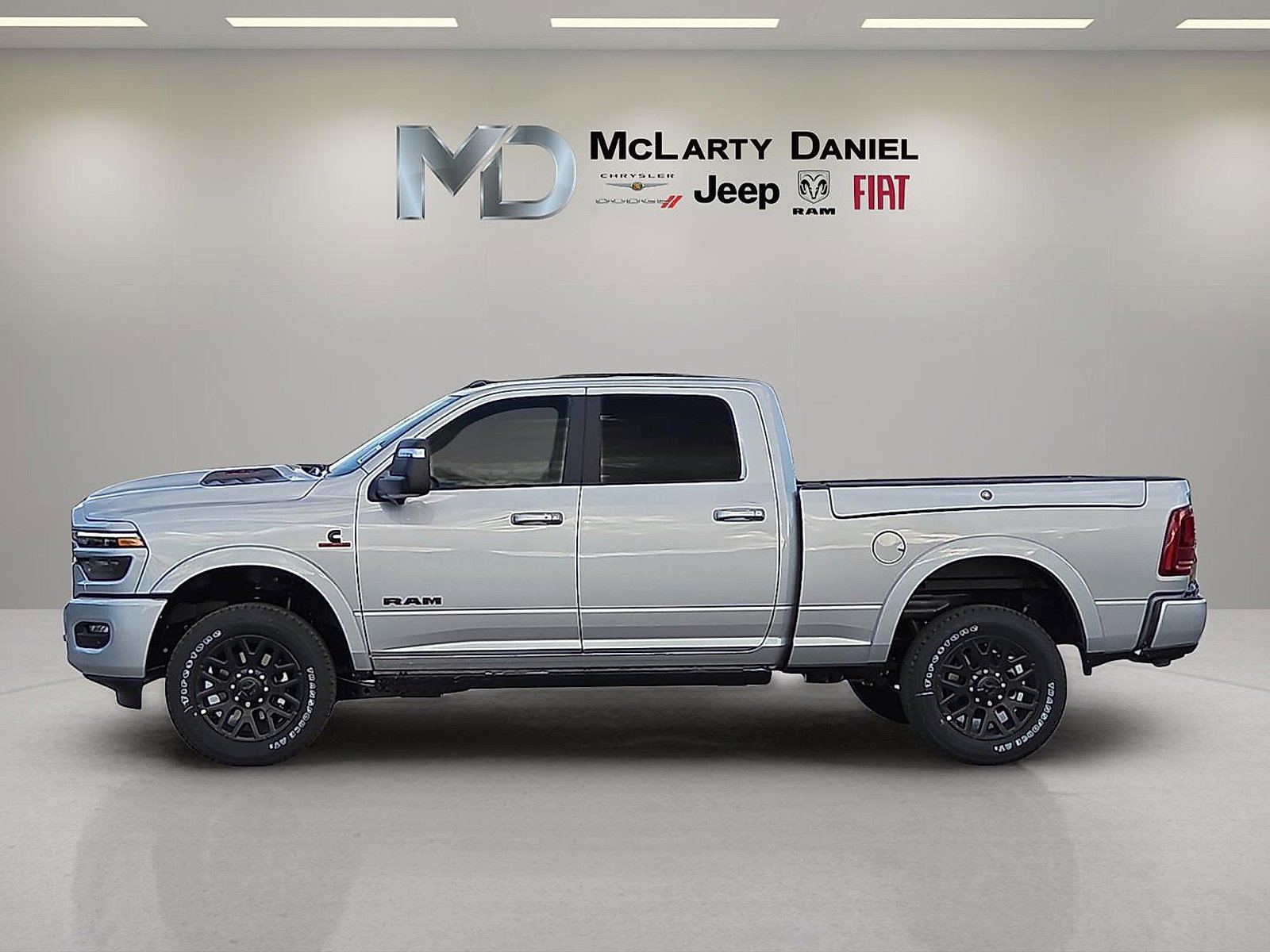 New 2026 RAM 2500 Limited image 3