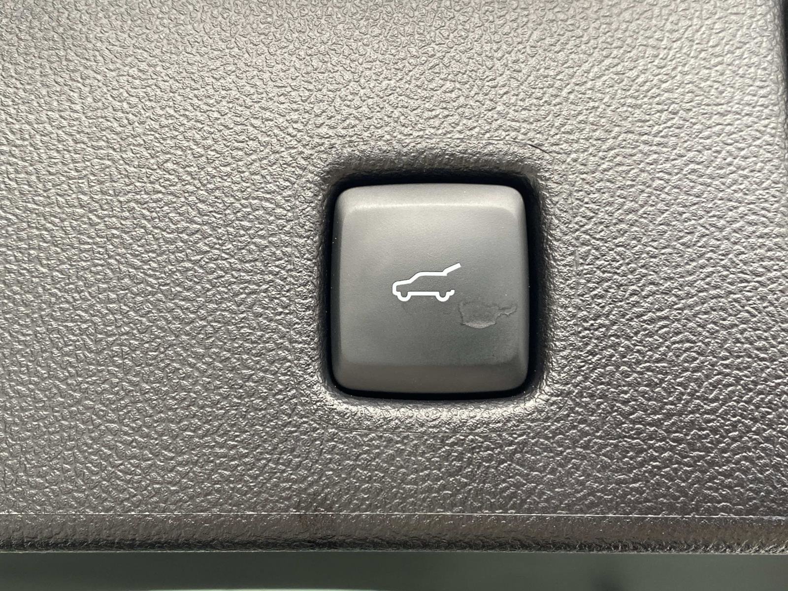 Used 2025 Ford Escape ST-Line Select image 9