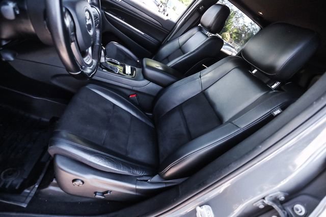 Used 2019 Jeep Grand Cherokee Altitude AWD/4WD image 46