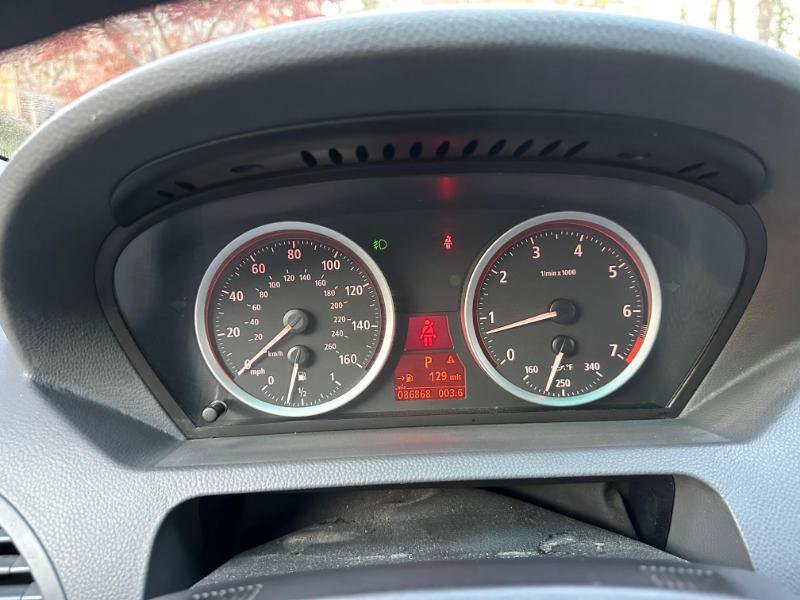 Used 2005 BMW 645Ci Convertible RWD image 19