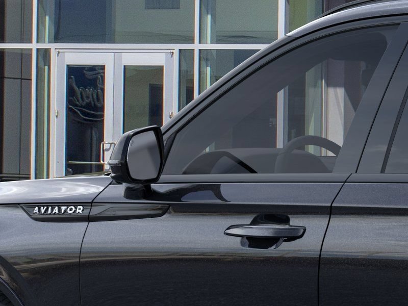 New 2026 Lincoln Aviator AWD w/ Jet Appearance Package image 19