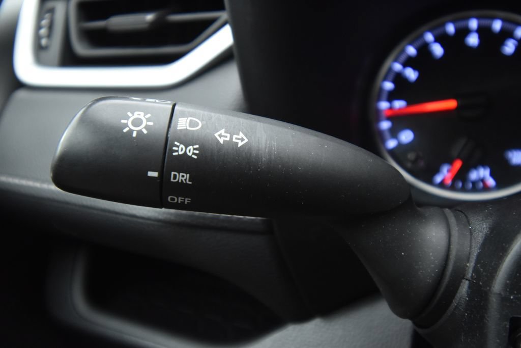 Used 2021 Toyota RAV4 LE AWD/4WD image 35