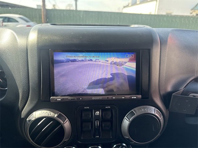 Used 2018 Jeep Wrangler Unlimited Sport S image 17