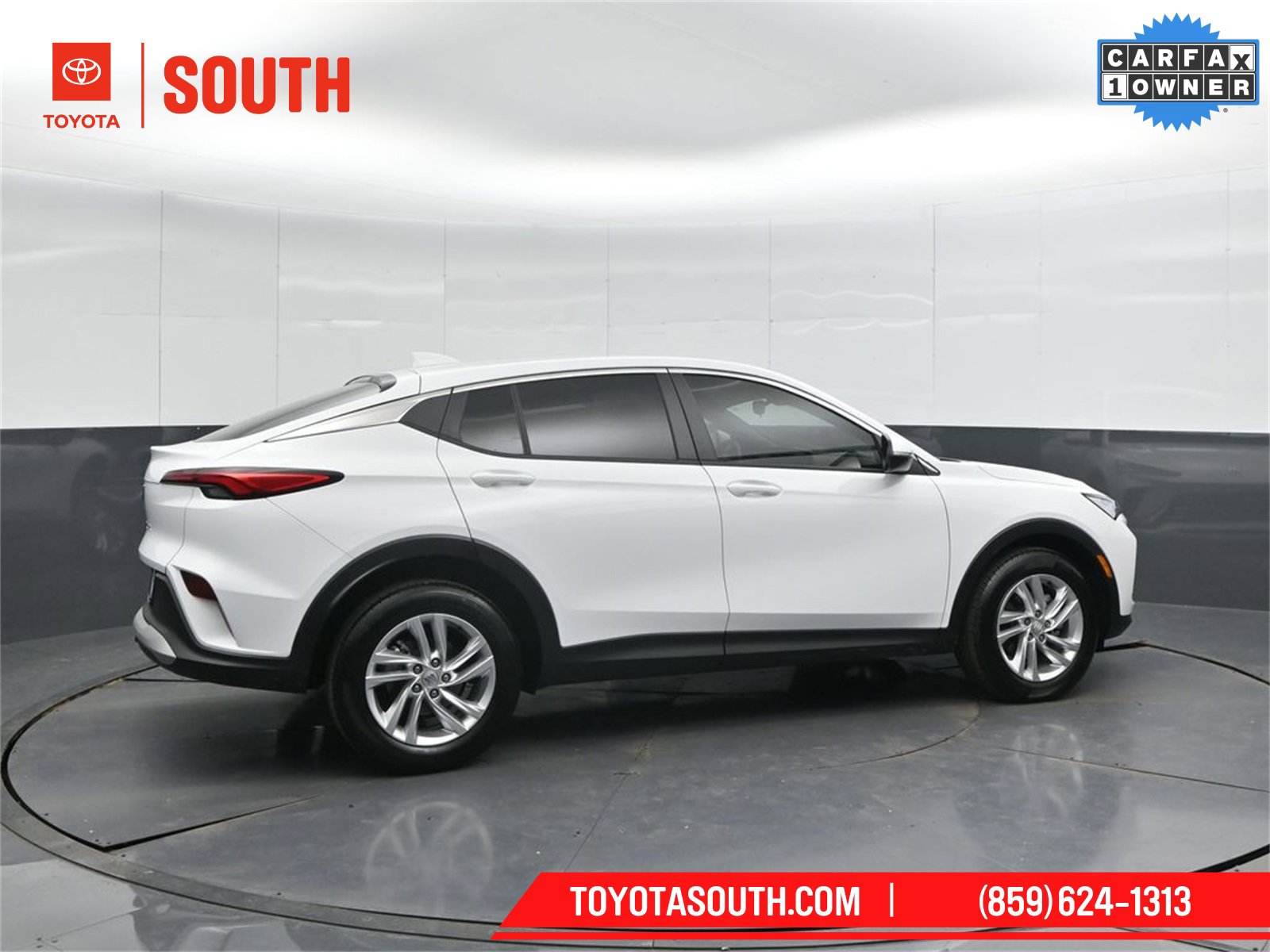 Used 2025 Buick Envista Preferred w/ Convenience II Package image 5