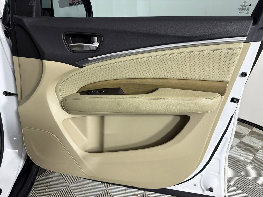 Used 2020 Acura MDX FWD w/ Technology Package image 16
