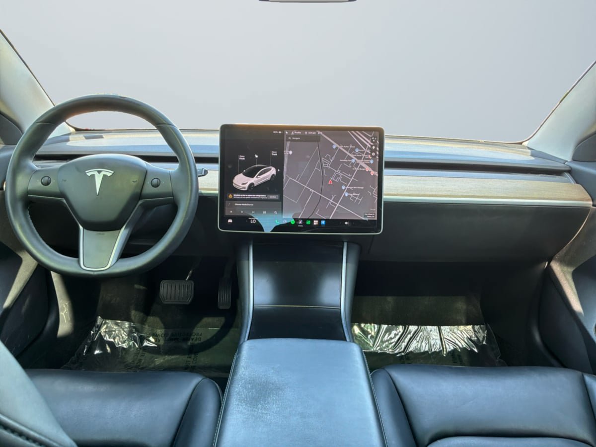 Used 2020 Tesla Model 3 Standard Range Plus RWD image 10
