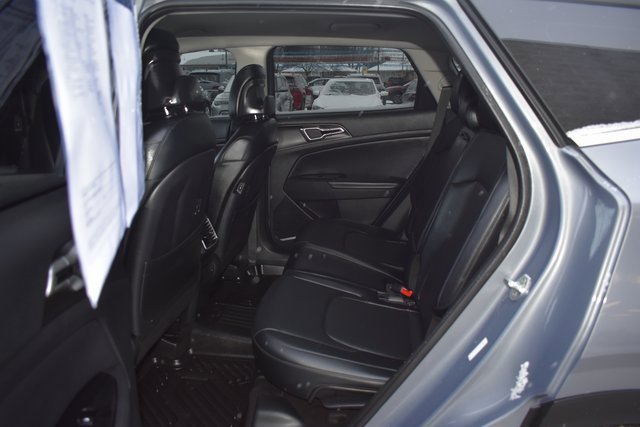 Used 2023 Kia Sportage EX image 33