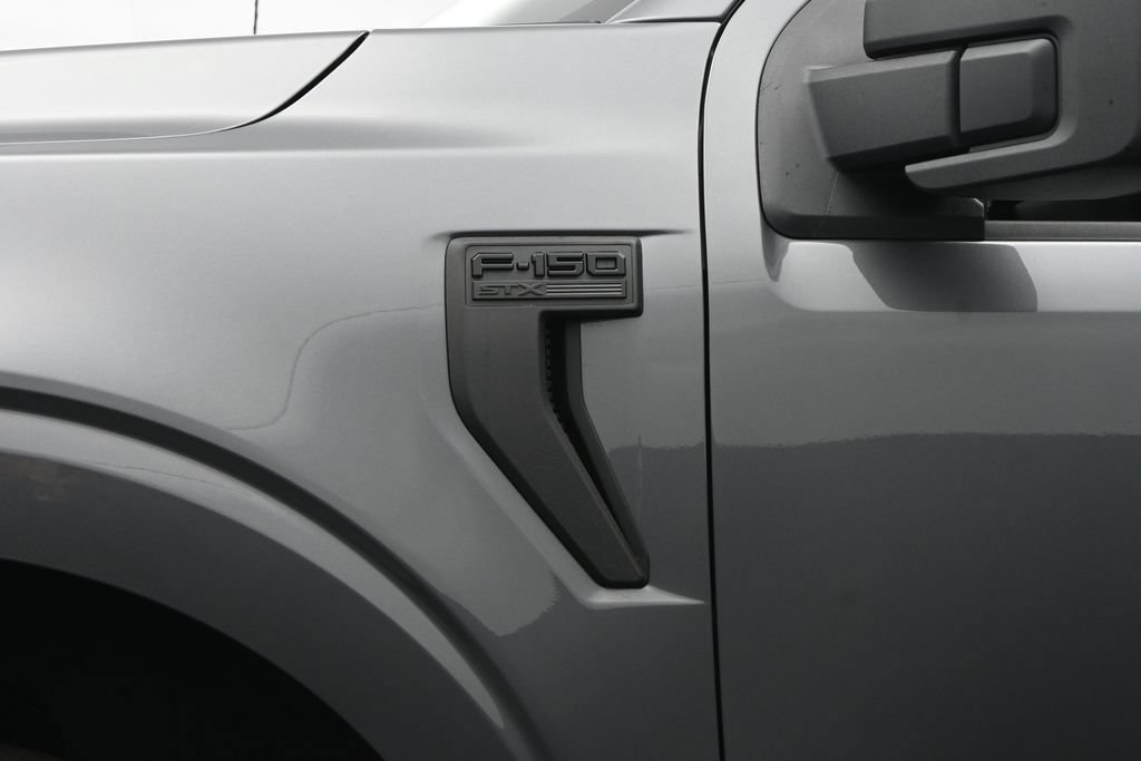 Used 2025 Ford F150 STX w/ Equipment Group 201A FX4 AWD/4WD image 17