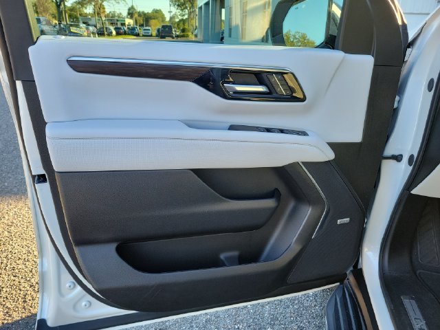 Certified 2025 Chevrolet Tahoe Premier AWD/4WD image 25
