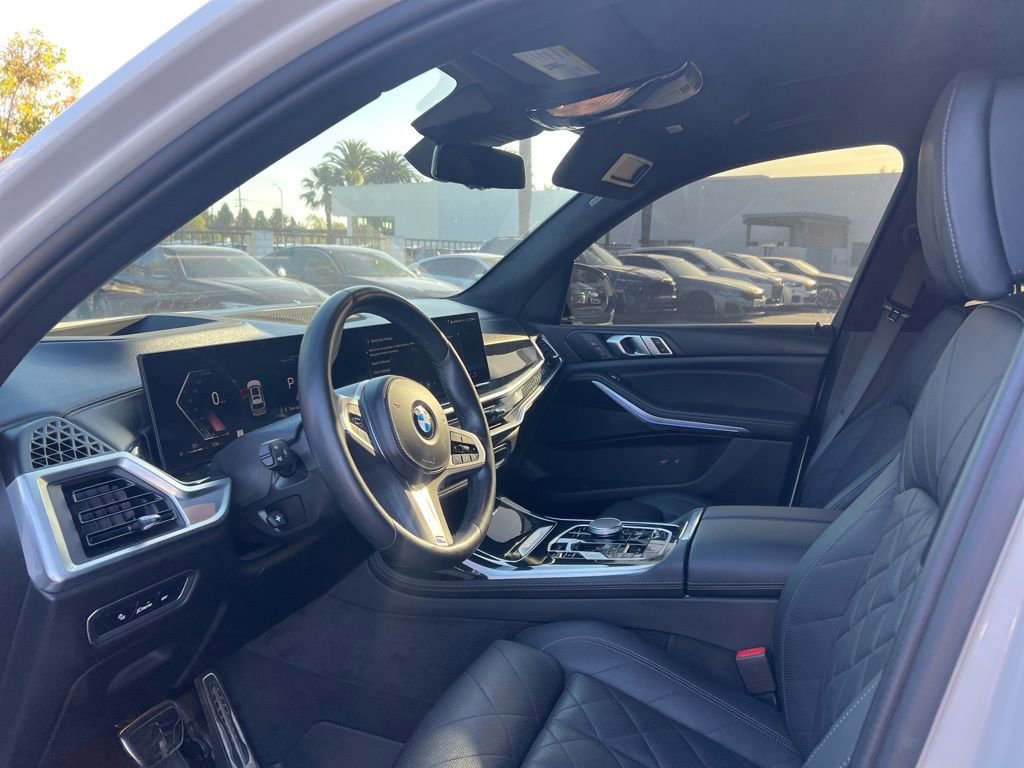 Certified 2024 BMW X7 xDrive40i w/ M Sport Package image 13