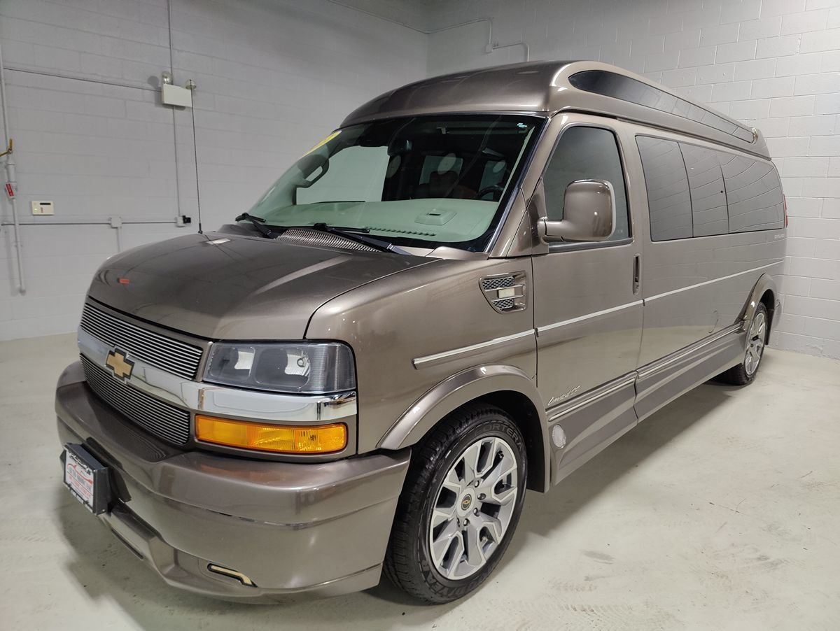 Used 2022 Chevrolet Express 2500 Extended w/ Enhanced Convenience Package RWD image 24