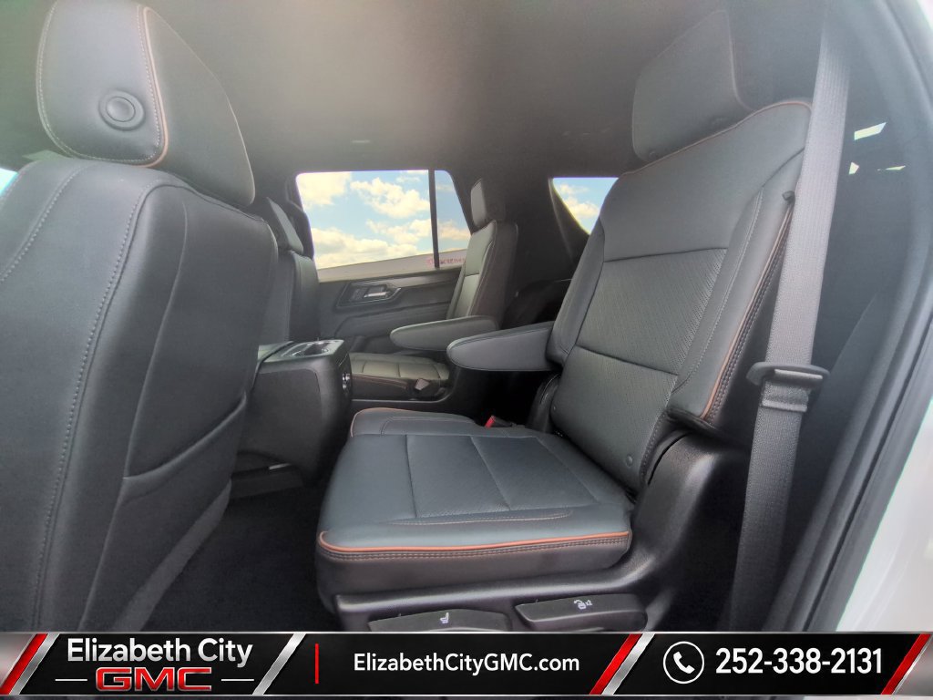 Used 2025 GMC Yukon AT4 w/ AT4 Premium Package AWD/4WD image 19