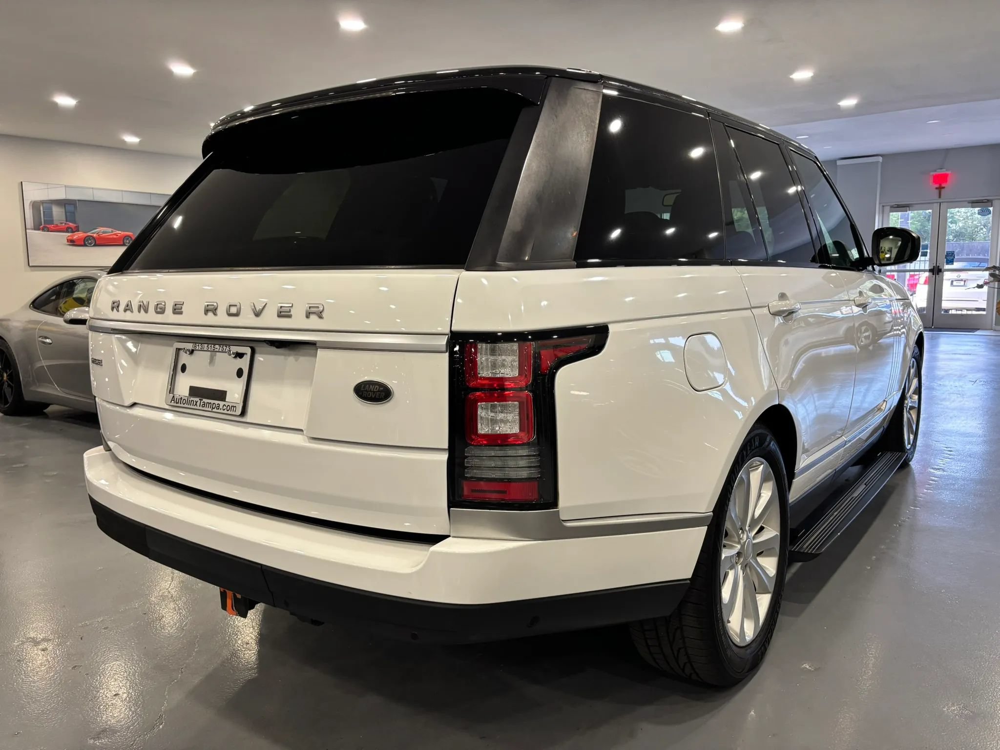Used 2016 Land Rover Range Rover HSE AWD/4WD image 7