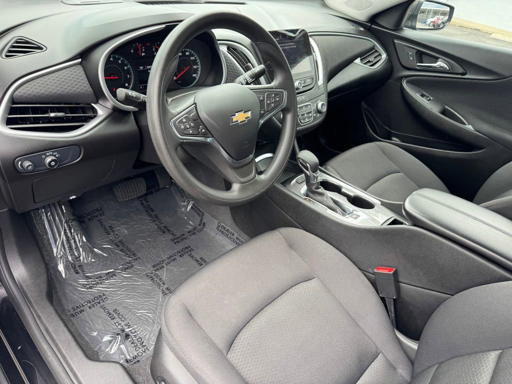 Used 2024 Chevrolet Malibu LT FWD image 12