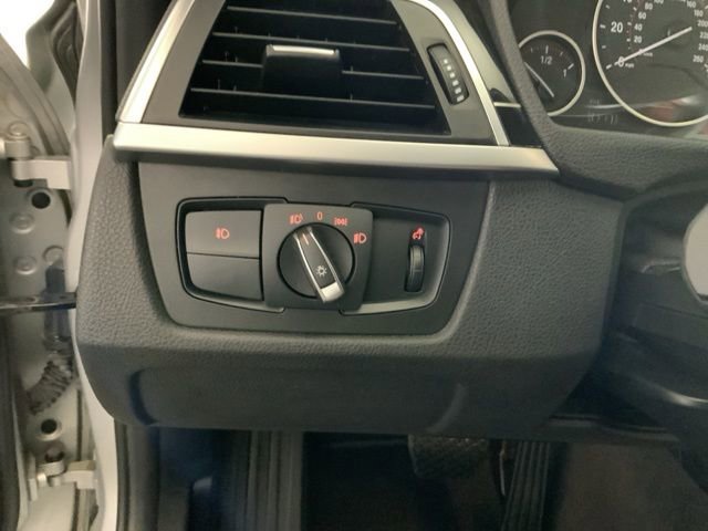 Used 2018 BMW 330i xDrive Sedan image 18