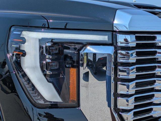New 2026 GMC Sierra 2500 Denali w/ Denali Reserve Package image 11