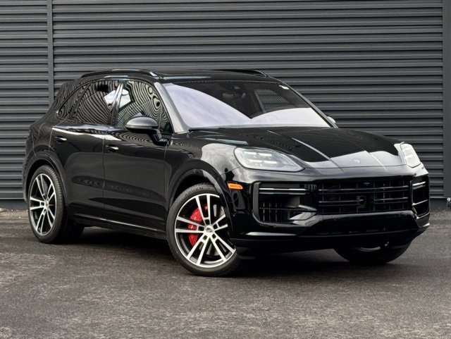 Used 2025 Porsche Cayenne Turbo image 9