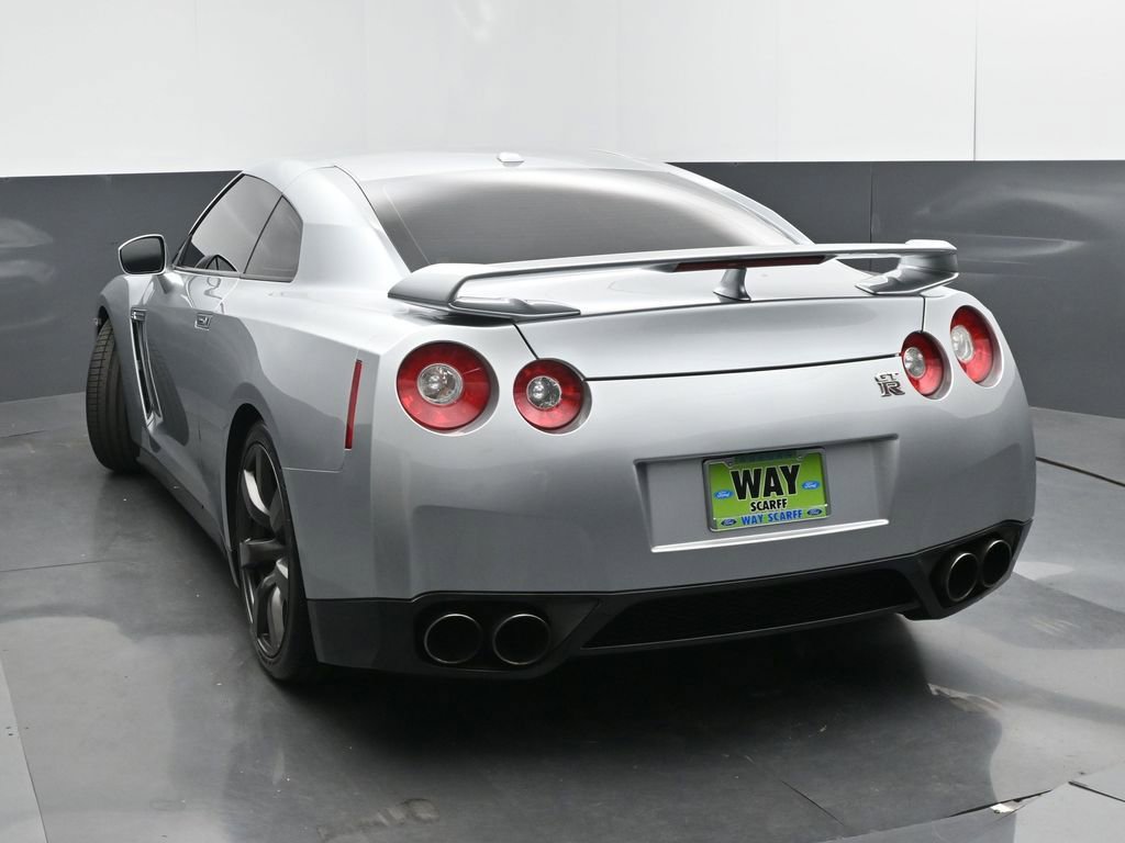 Used 2011 Nissan GT-R Premium AWD/4WD image 31
