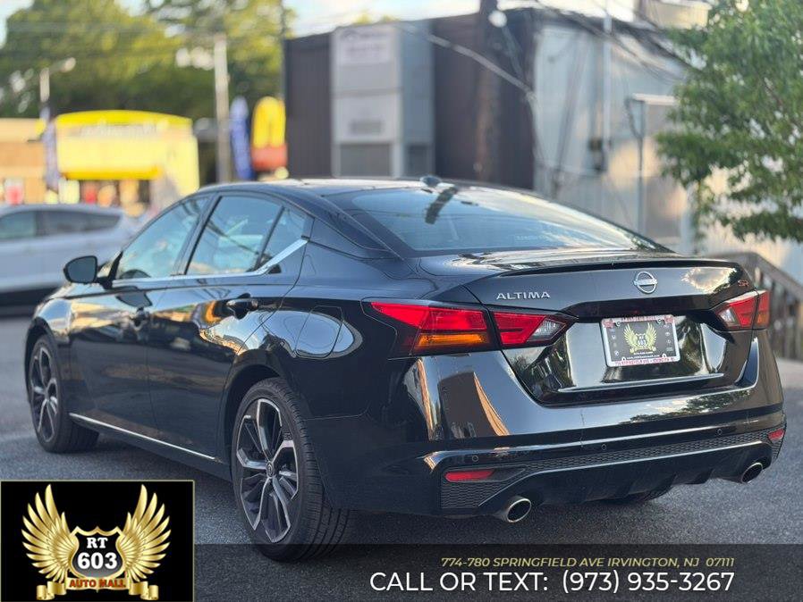 Used 2024 Nissan Altima 2.5 SR FWD image 4