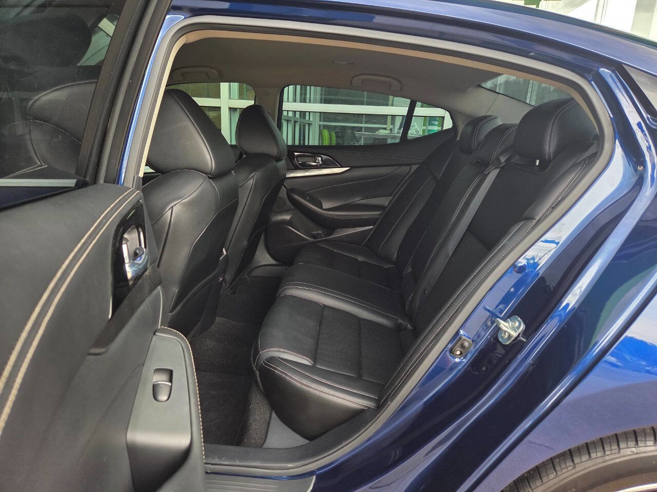 Used 2023 Nissan Maxima SV w/ Floor Mat Group image 19