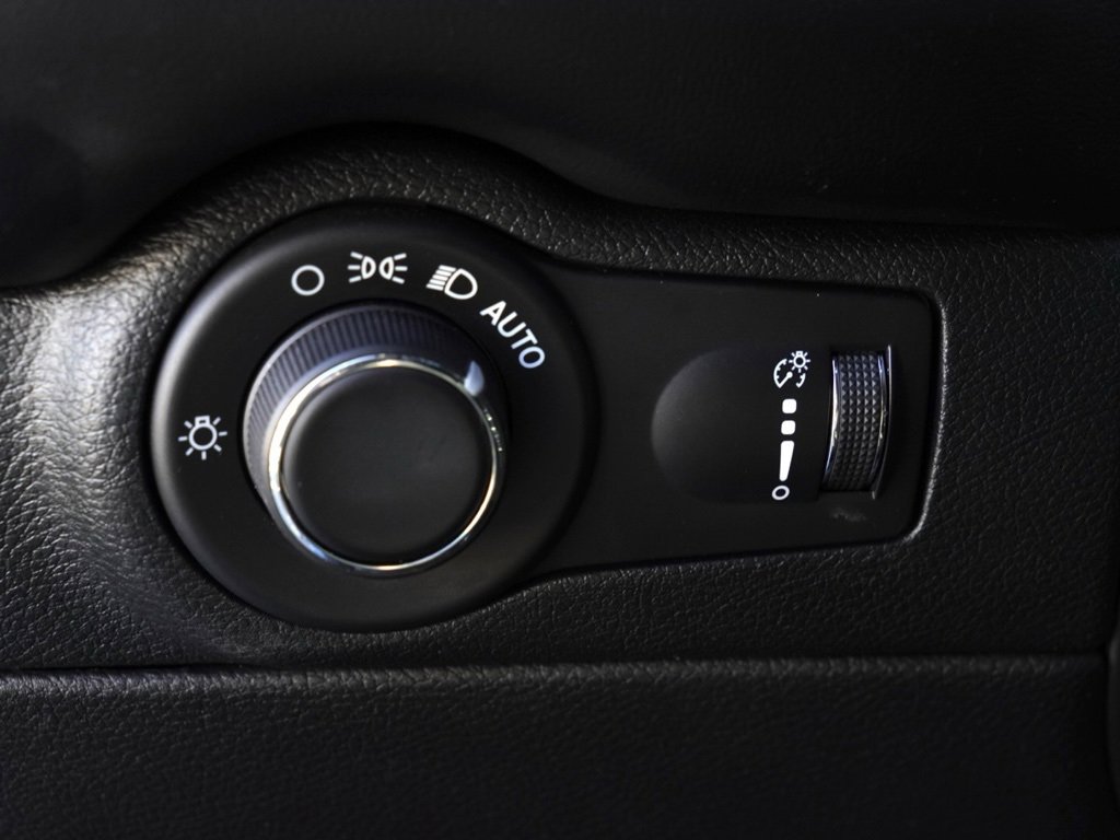 Used 2025 Dodge Durango GT w/ Blacktop Package image 13