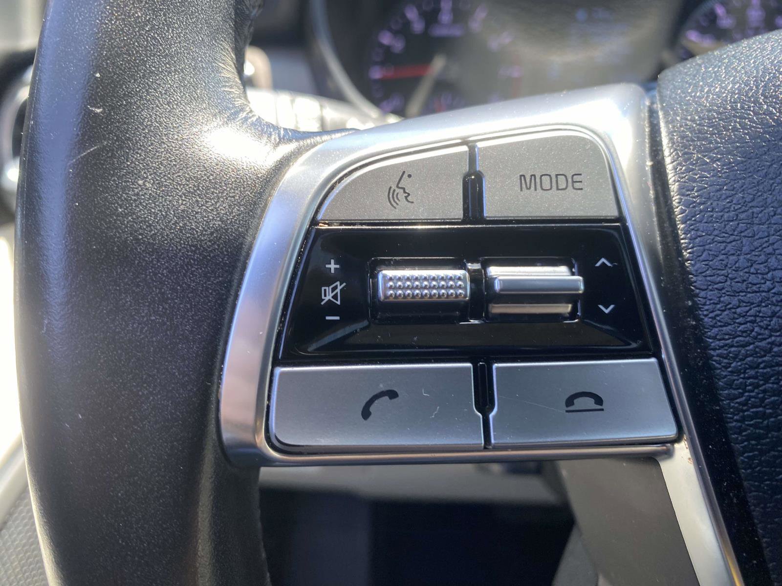 Used 2022 Kia Telluride EX w/ EX Premium Package FWD image 22