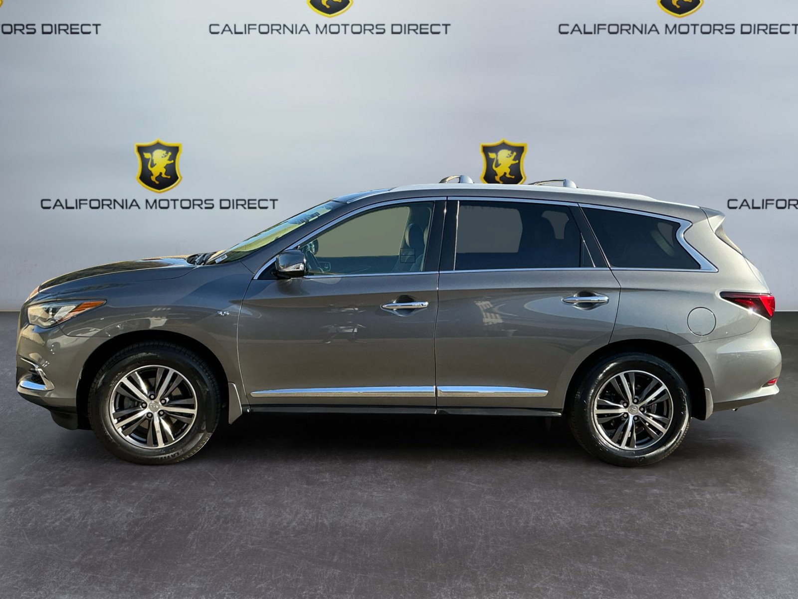 Used 2019 INFINITI QX60 Luxe w/ Essential Package image 8
