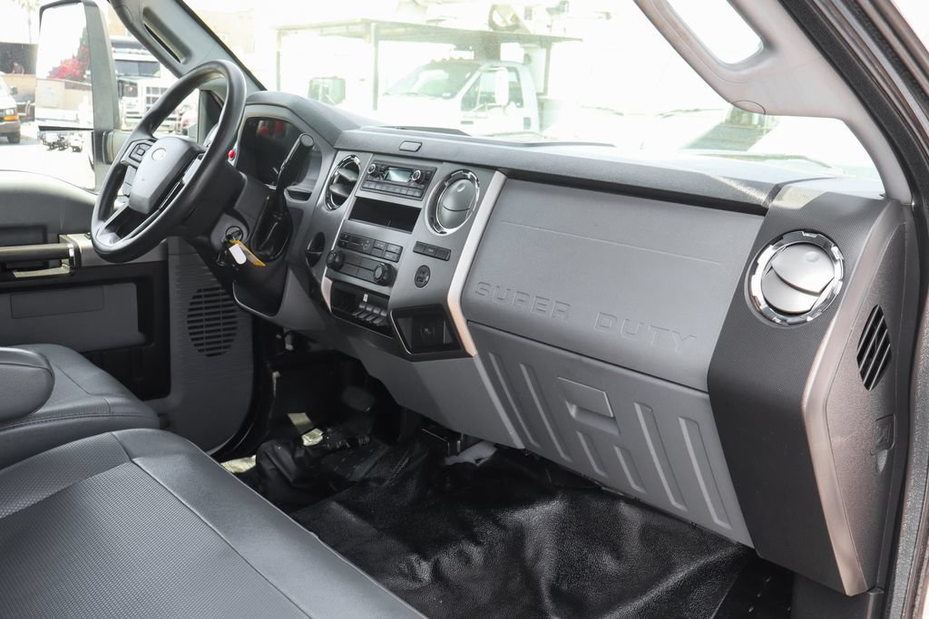 Used 2023 Ford F650 2WD Crew Cab Super Duty image 34