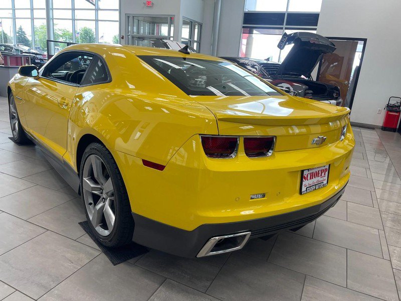Used 2010 Chevrolet Camaro SS w/ LPO, Ground Effects Package RWD image 4