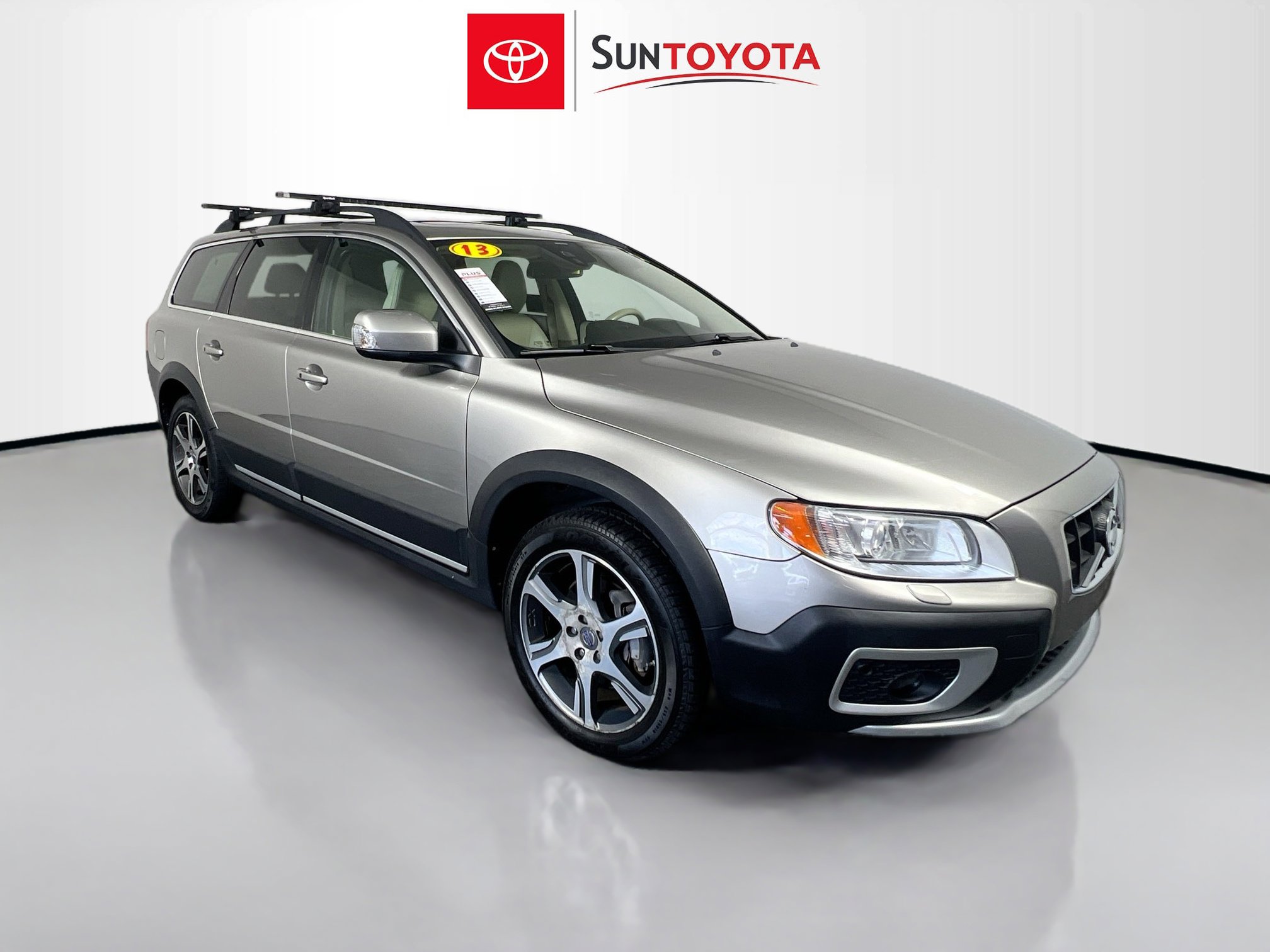 Used 2013 Volvo XC70 T6 image 1