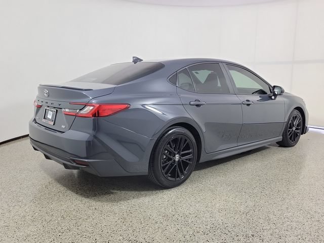 Used 2025 Toyota Camry SE w/ Convenience Package FWD image 5