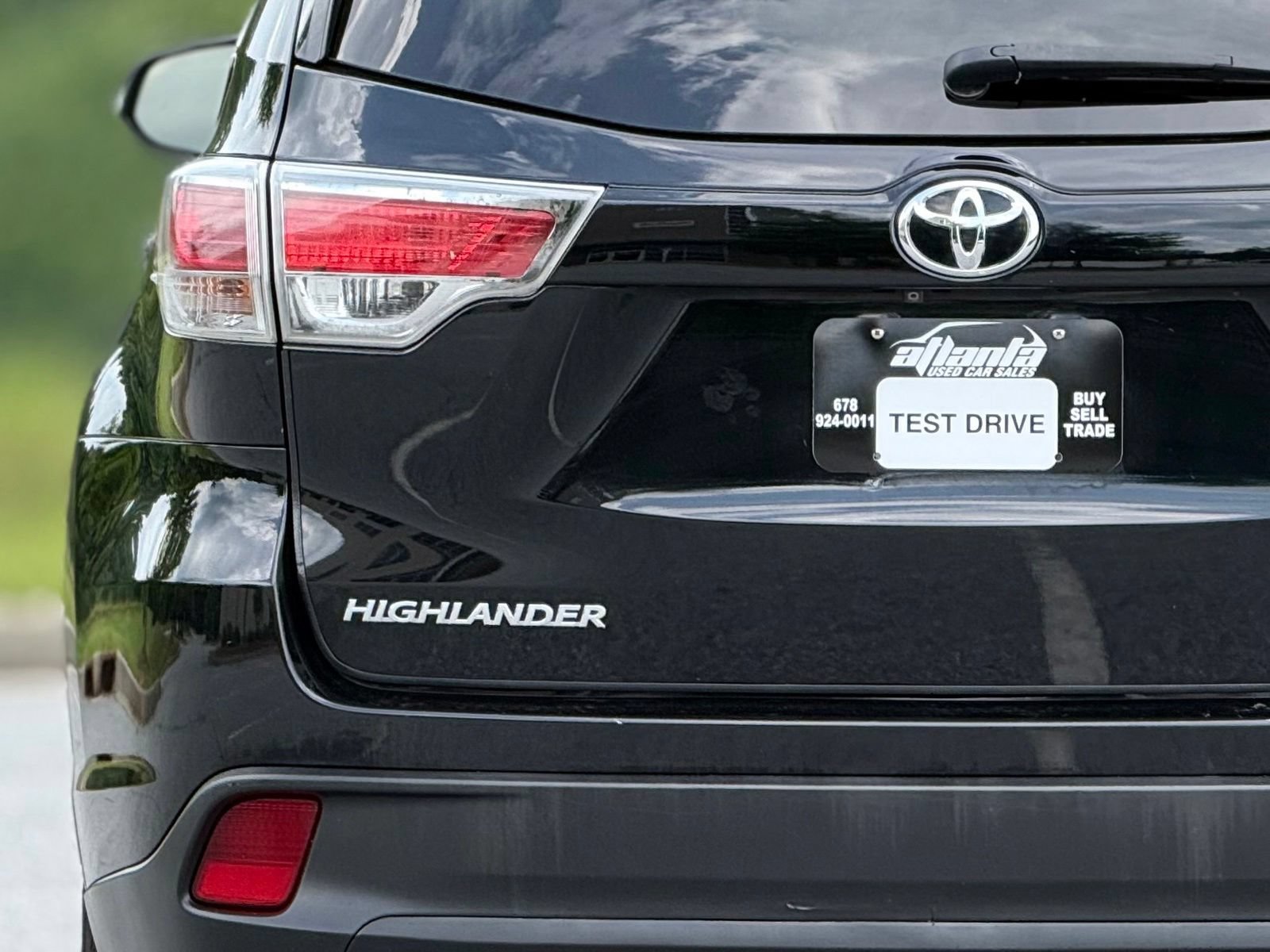 Used 2016 Toyota Highlander LE FWD image 16