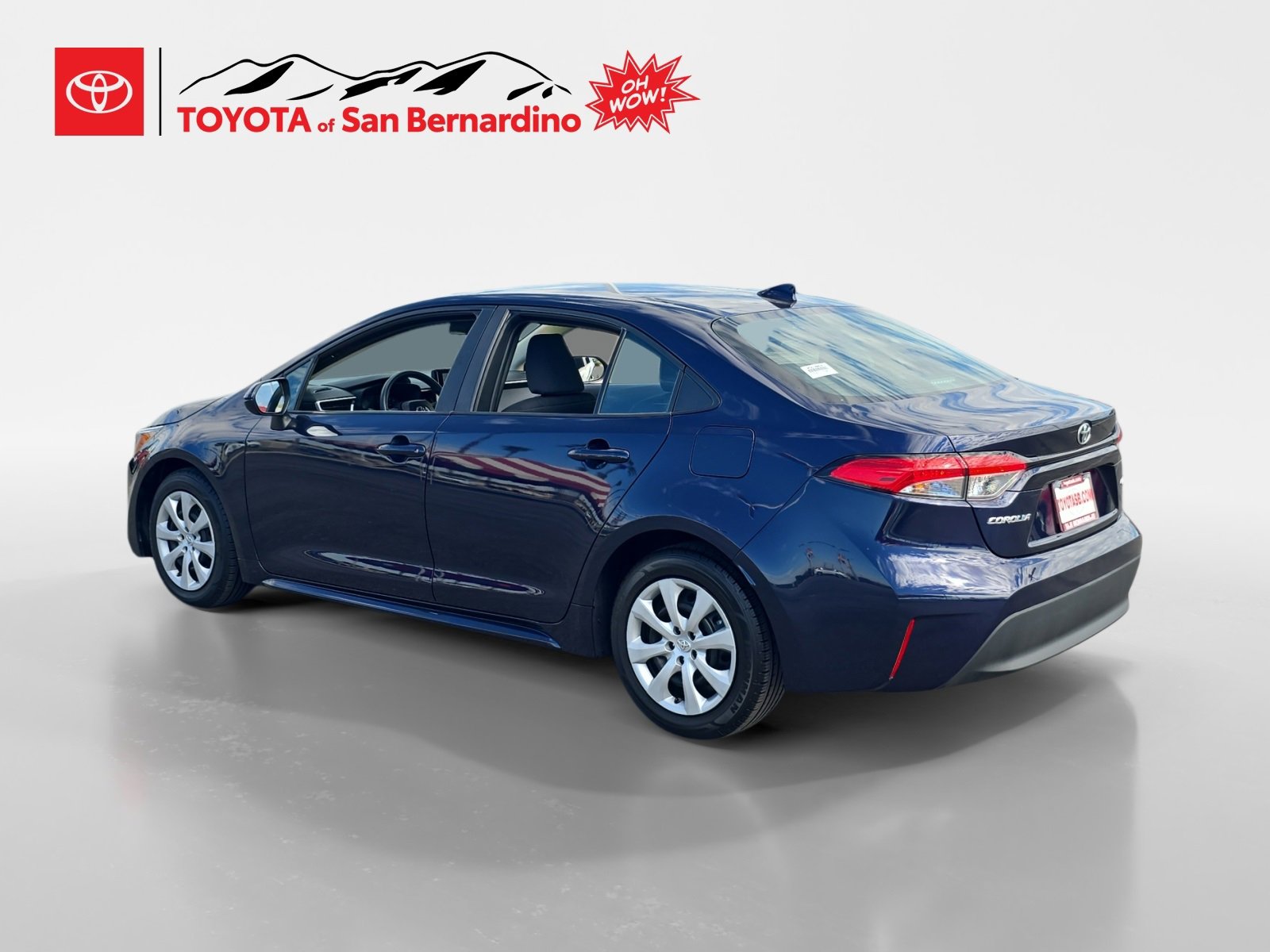 Used 2023 Toyota Corolla LE image 3