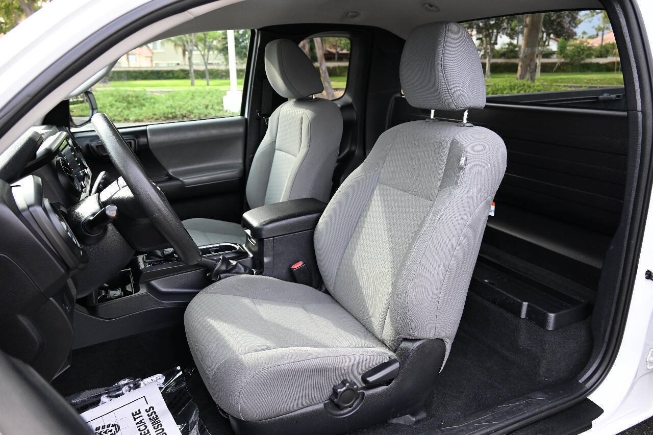 Used 2020 Toyota Tacoma SR RWD image 11