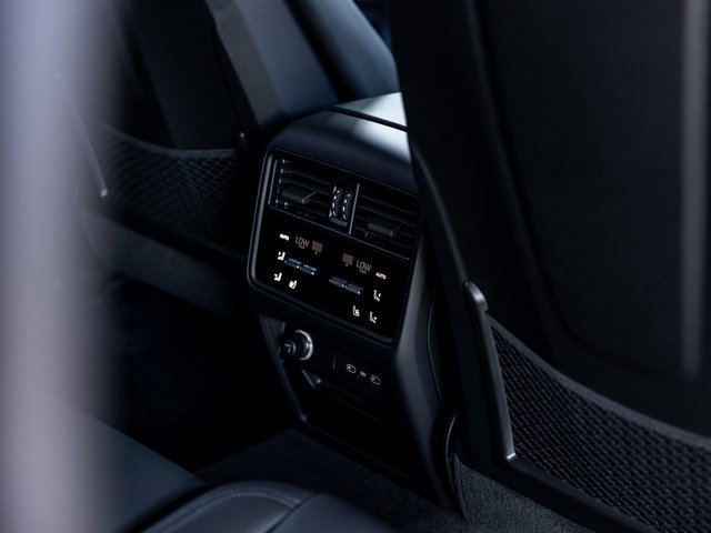 New 2026 Porsche Cayenne S image 44