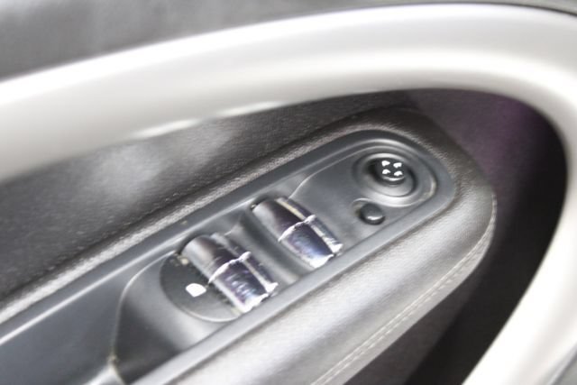 Used 2014 MINI Cooper Countryman FWD image 9