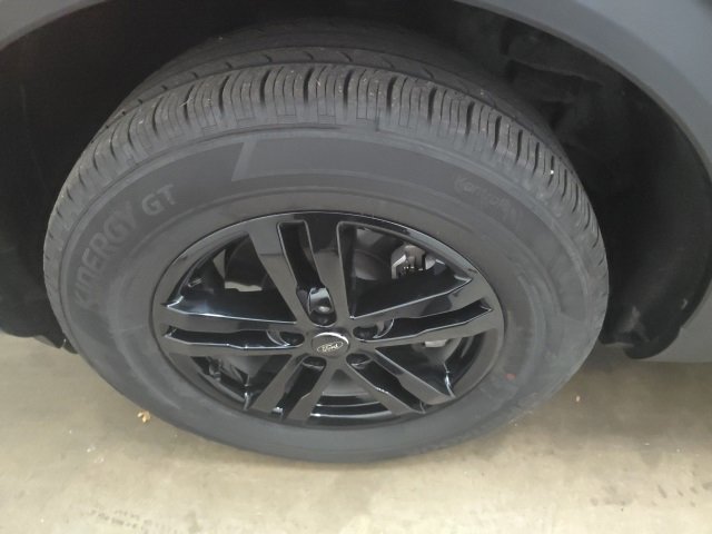 Used 2023 Ford Explorer XLT w/ Equipment Group 202A image 22