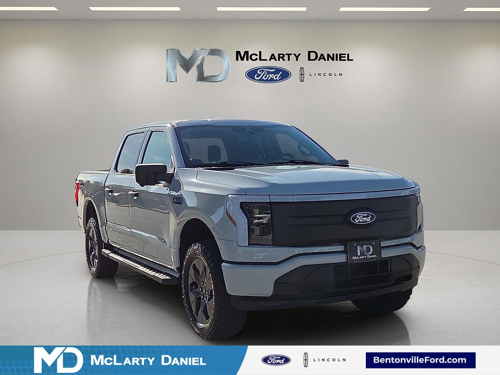 Used 2024 Ford F150 Lightning XLT AWD/4WD image 1