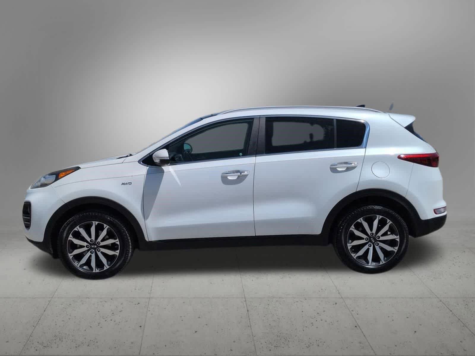 Used 2017 Kia Sportage EX w/ EX Premium Package AWD/4WD image 3