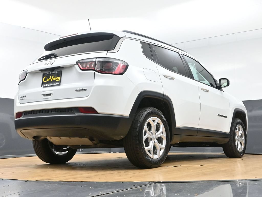 Used 2024 Jeep Compass Latitude AWD/4WD image 54