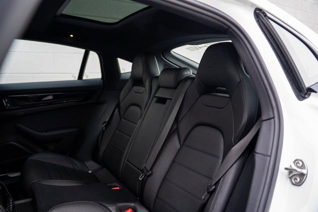 New 2025 Porsche Panamera 4 image 18