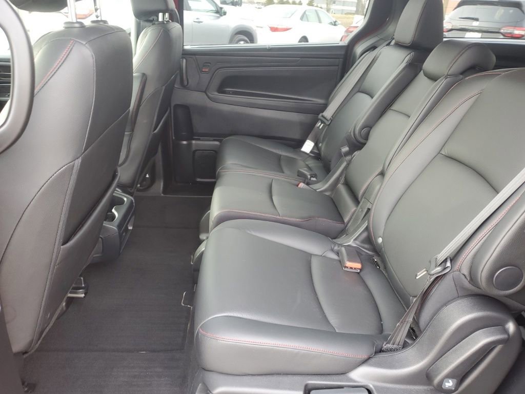 Certified 2023 Honda Odyssey Sport image 27