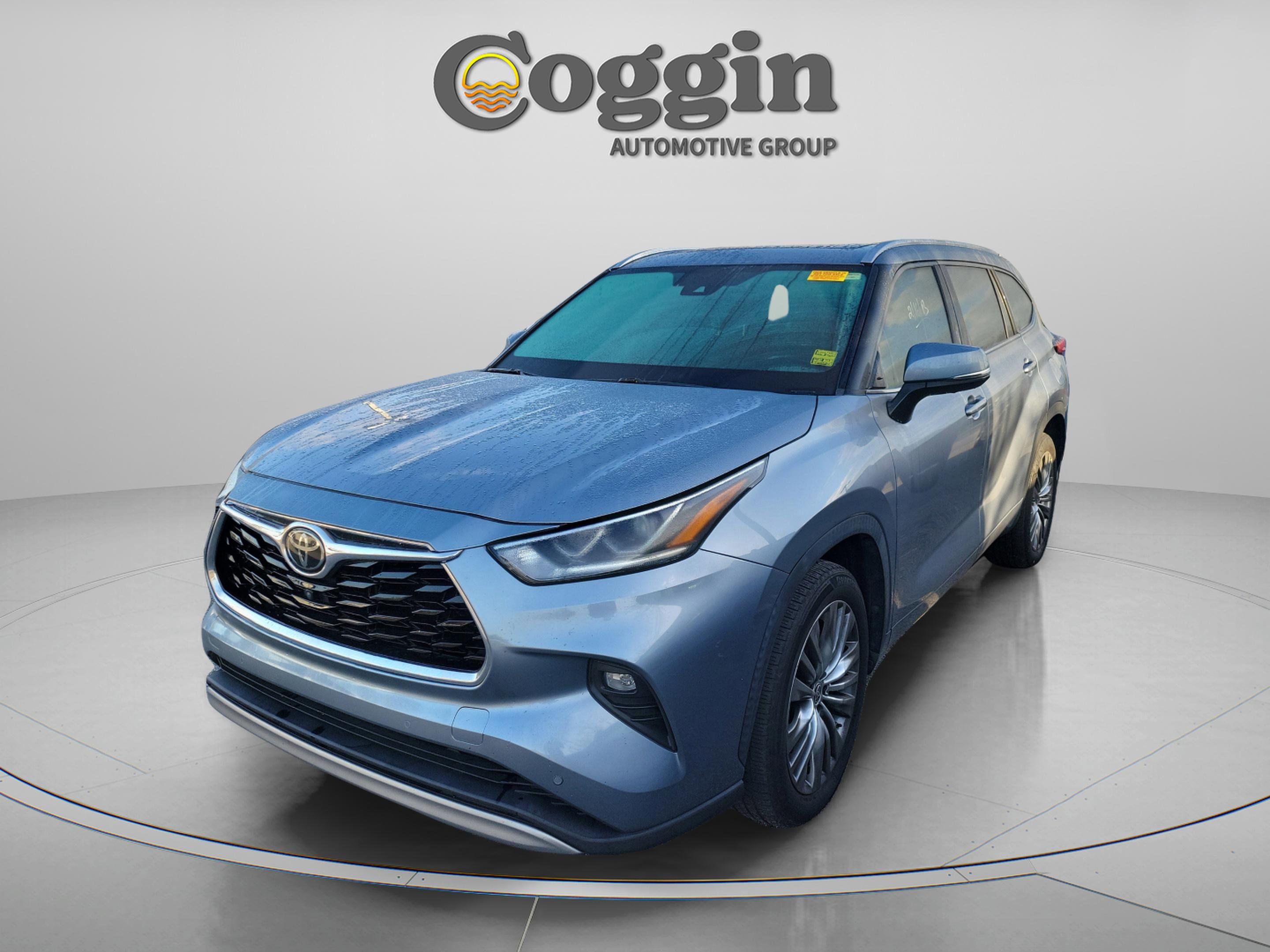 Used 2020 Toyota Highlander Platinum image 2