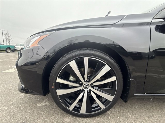 Used 2021 Nissan Altima 2.5 SR w/ SR Premium Package image 10